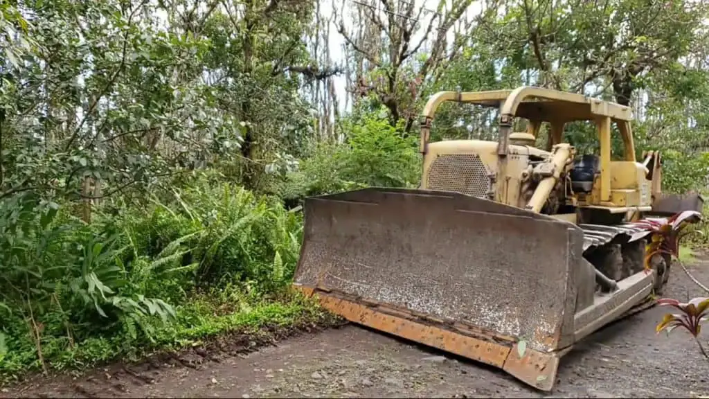 D9 Dozer, land clearer
