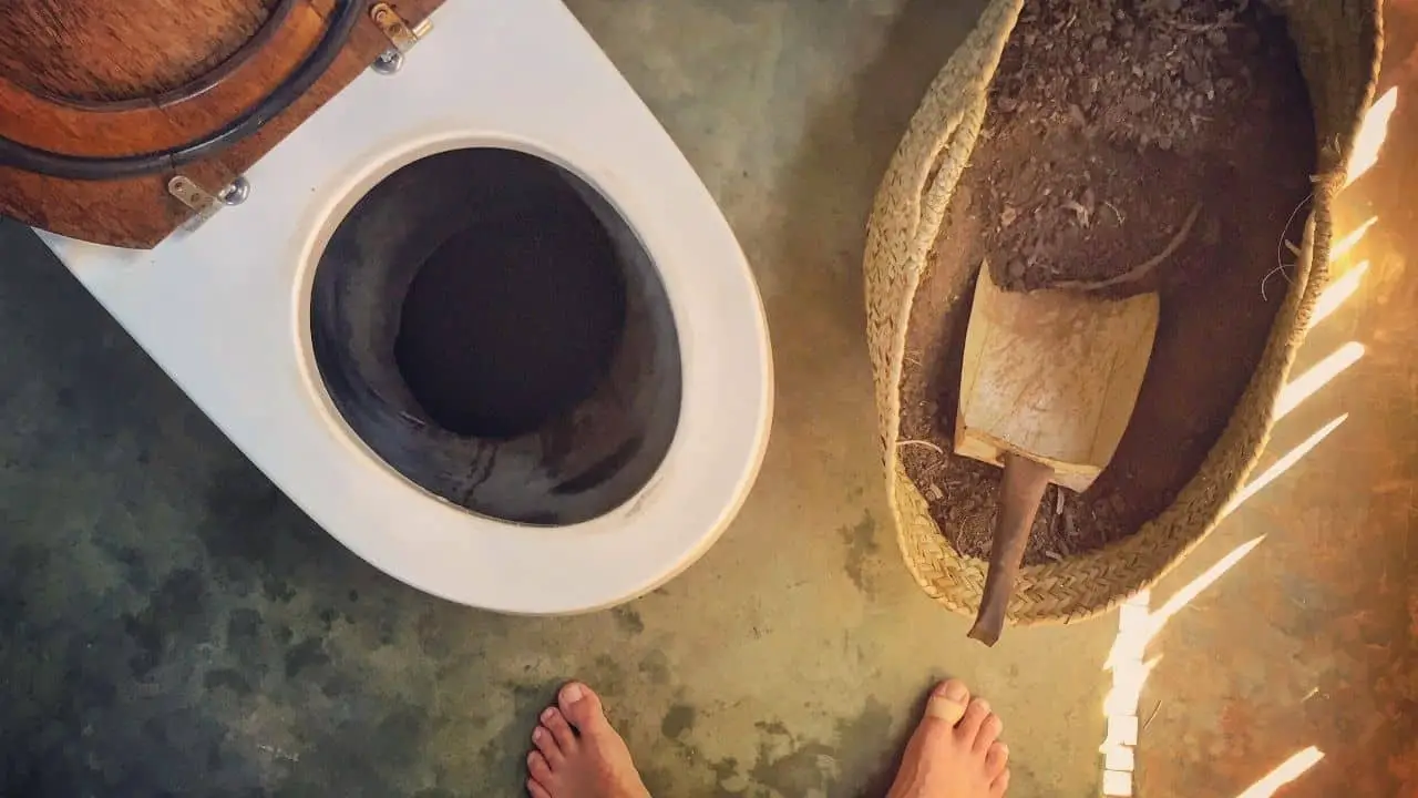 Can You Pee In A Composting Toilet?