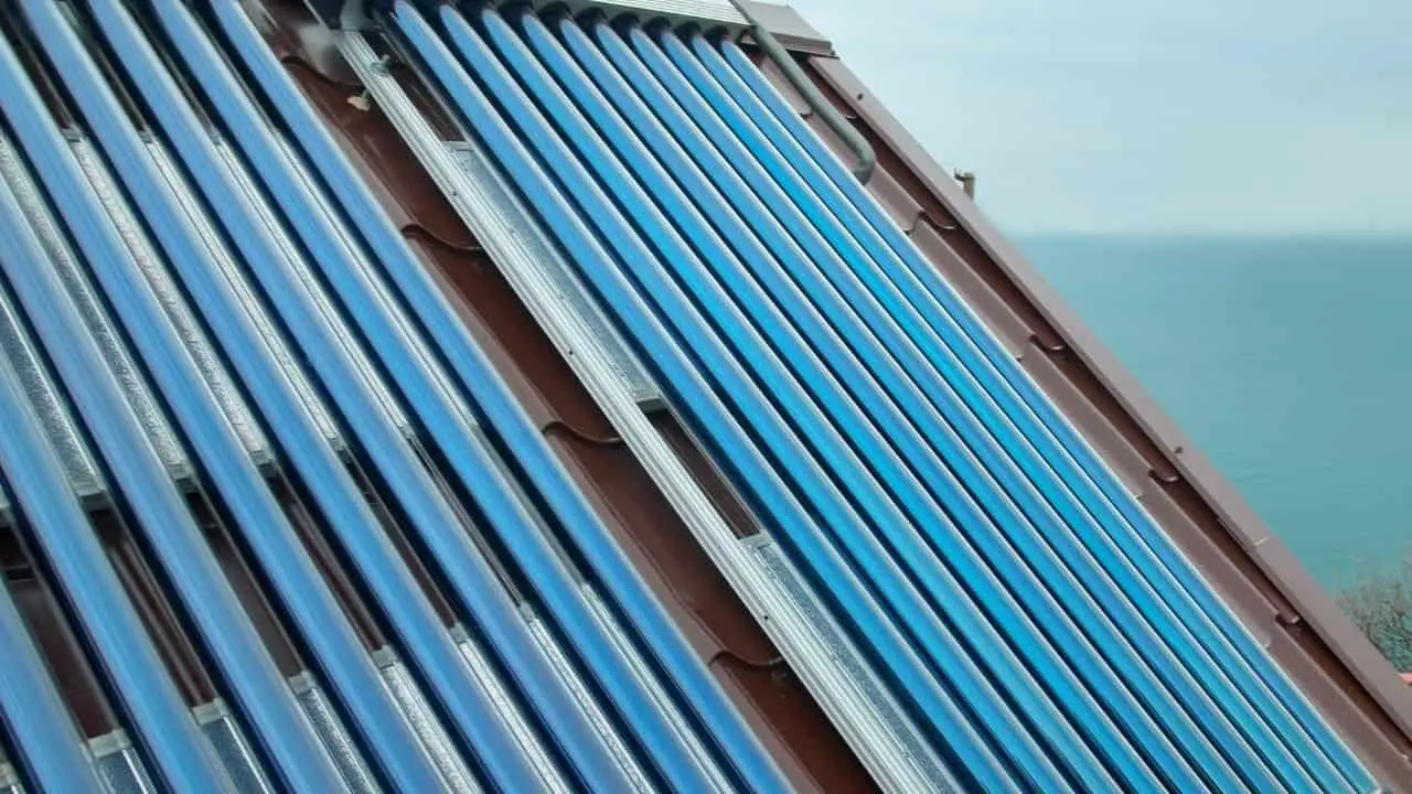 Solar Hot Water Heaters: Will They Work In The Winter?